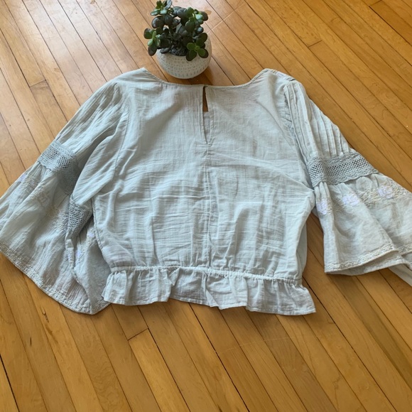 SOLD: NWOT AE Top - Picture 3 of 10